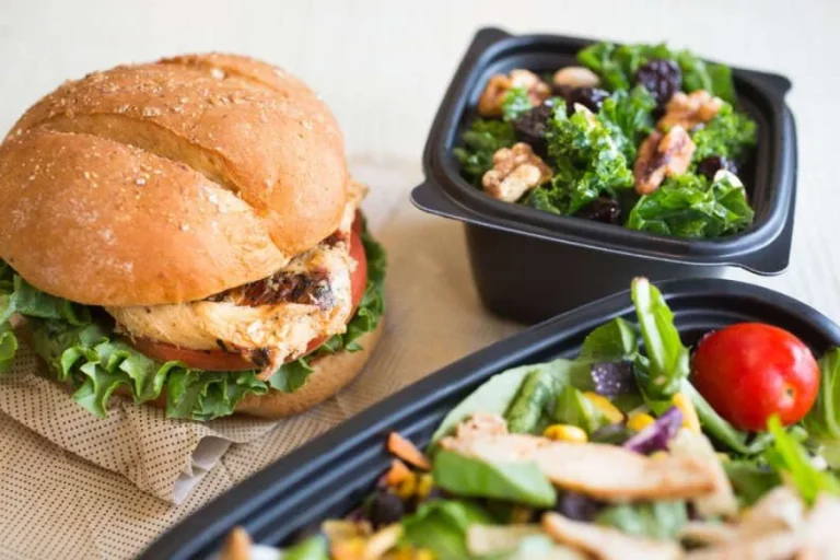 11 Best Chick-fil-A Healthy Options | Updated 2024